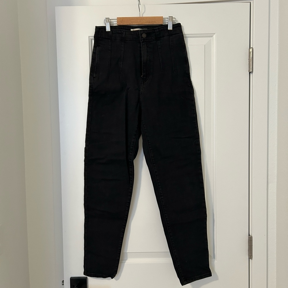 Levi’s High Waisted Tapor Jeans